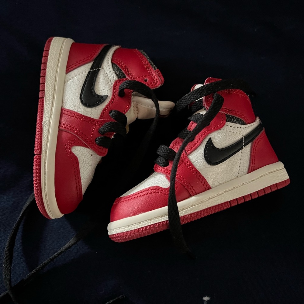 Toddler AIR JORDAN 1 HIGH RETRO OG TD
"Lost and Found"